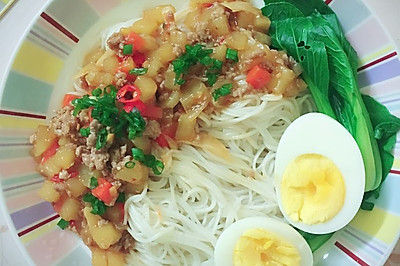 土豆肉沫拌面