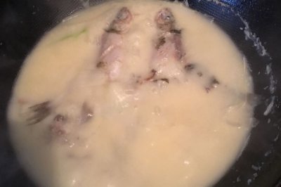 鲫鱼汤