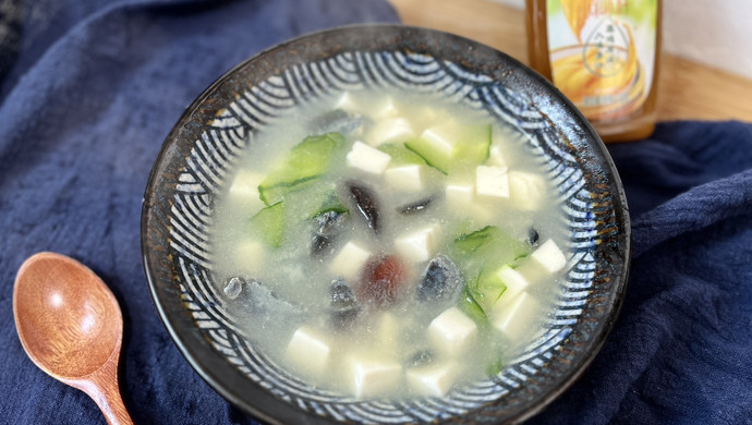 皮蛋黄瓜豆腐汤