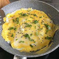 鸡蛋灌饼的做法图解6