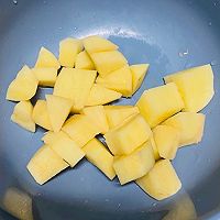 西红柿土豆鸡蛋羹的做法图解1