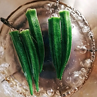秋葵鸡肉卷的做法图解2