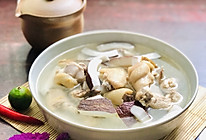春日菜谱之老椰子炖走地鸡的做法