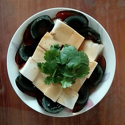 皮蛋豆腐