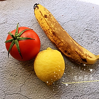 番茄柠檬香蕉汁#今天吃什么#的做法图解1