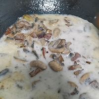 蘑菇奶油浓汤的做法图解3