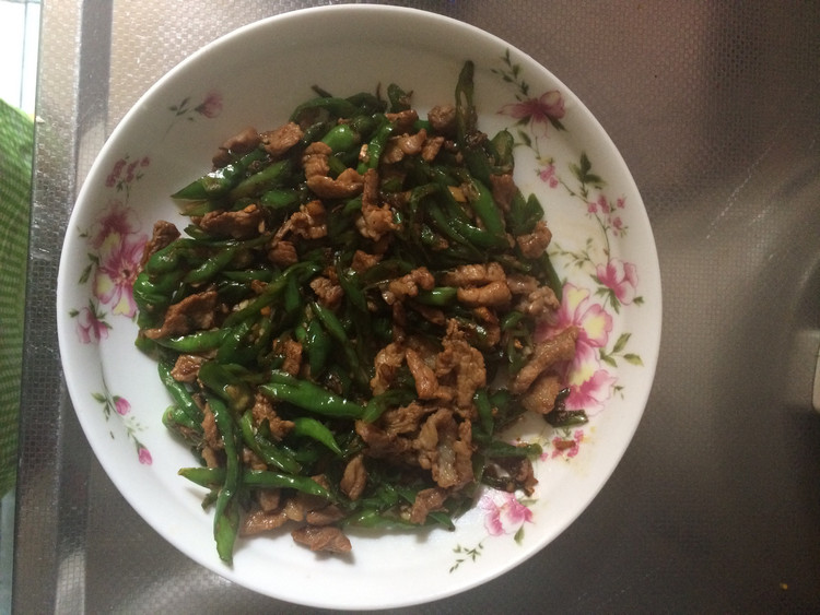 青辣椒炒肉的做法