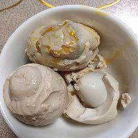 海鸭蛋豆腐汤的做法图解1