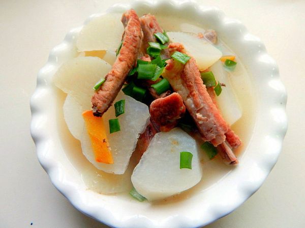 萝卜肋排汤