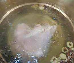 猪肚大蒜排毒汤的做法