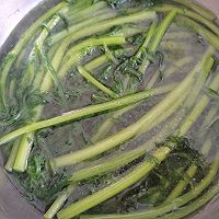 拌茼蒿的做法图解3