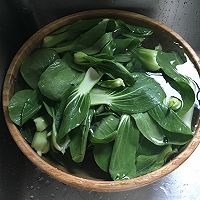 咸肉菜炒饭的做法图解1