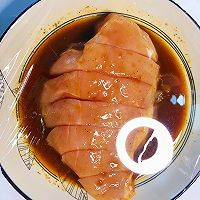 香煎鸡胸肉的做法图解4