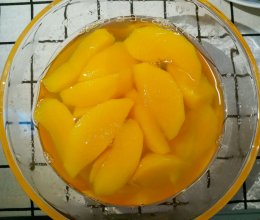糖水黄桃罐头的做法