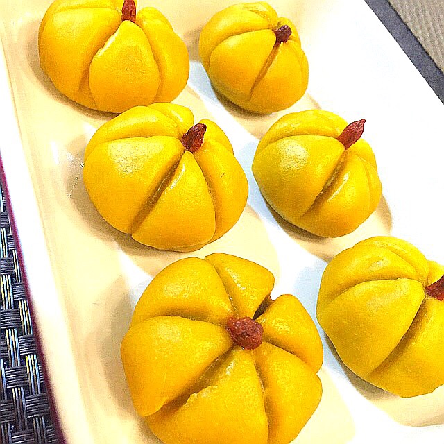 可爱呆萌南瓜豆沙包