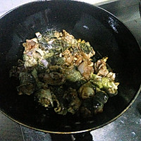 爆炒牛蛙的做法图解3