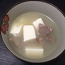 瘦肉豆腐汤
