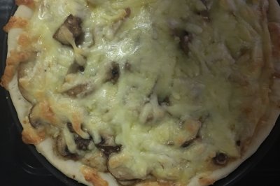 自制足料黑椒牛肉披萨
