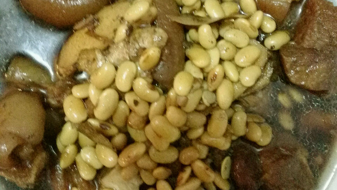 红烧醋溜黄豆猪脚