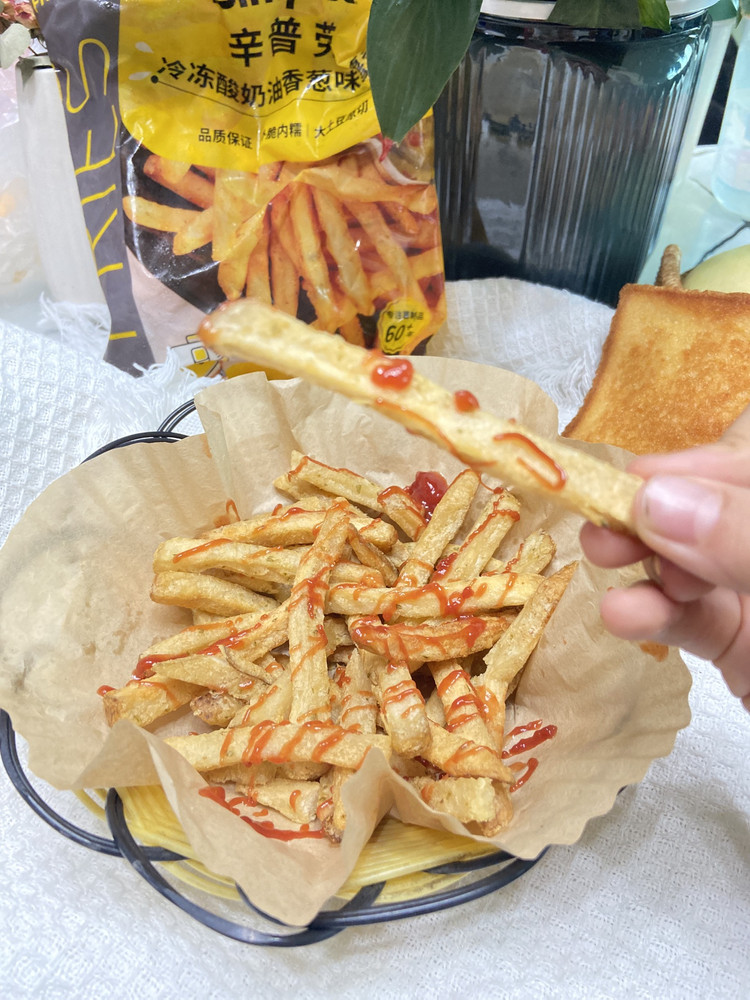 小孩子最爱的零食之一，烤薯条的做法