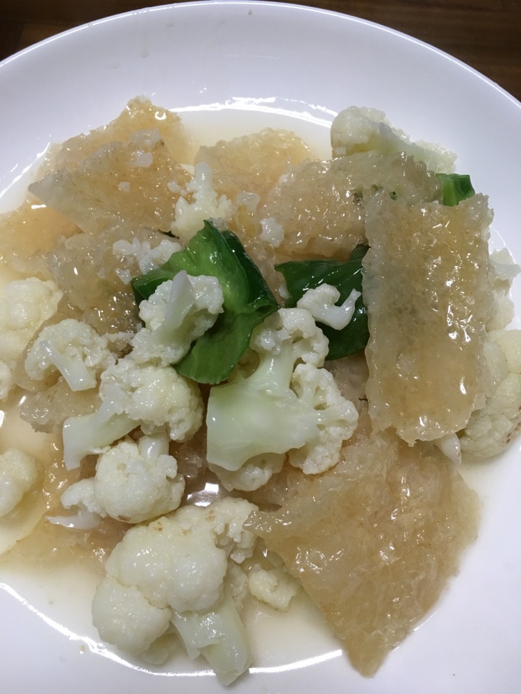 花菜炒肉皮