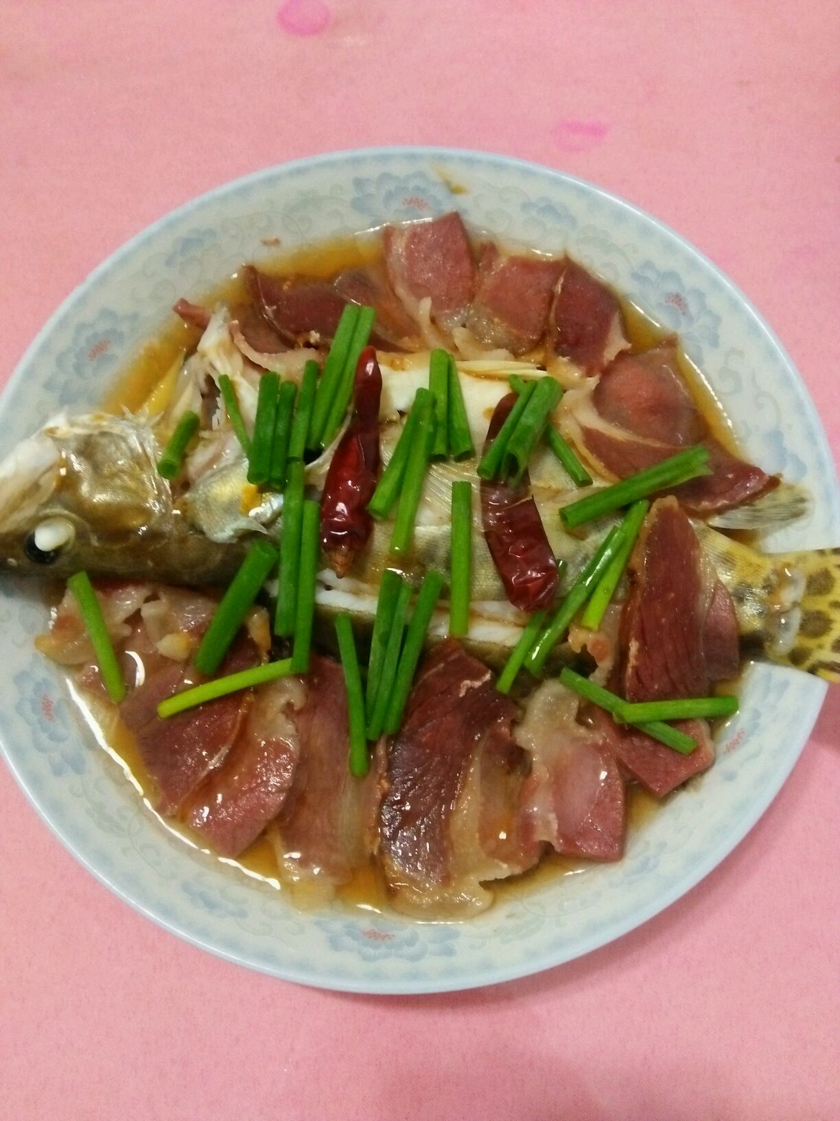 Steamed mandarin fish with bacon