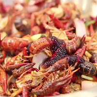 麻辣小龙虾：夏天无法抵抗的宵夜，隔着屏幕都觉得香！的做法图解6