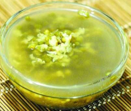 荷仙菇绿豆粥的做法