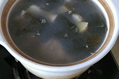 芋头海带排骨汤