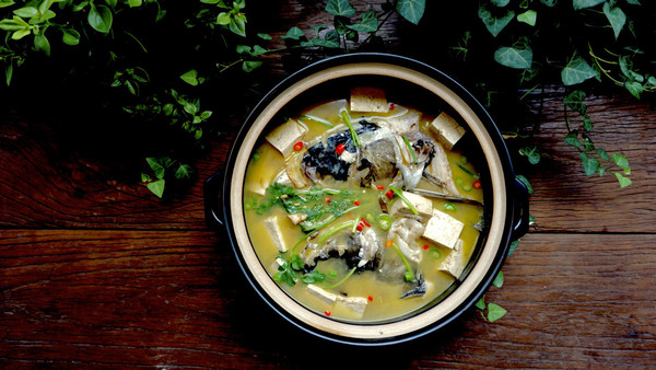 鱼头豆腐汤