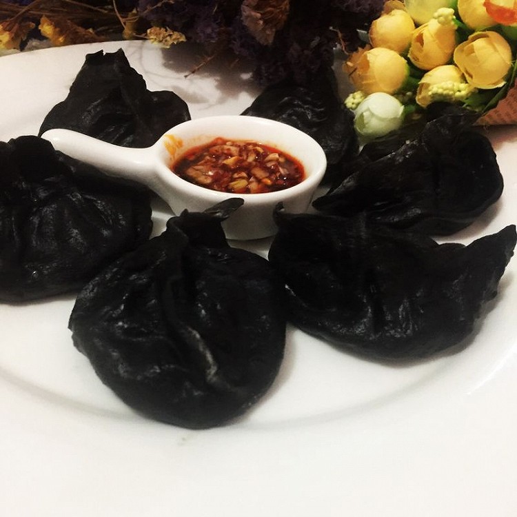 墨鱼汁三鲜蒸饺的做法