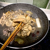 一人食--经典川菜 火爆肥肠的做法图解4