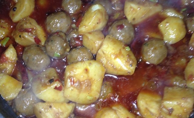 土豆红烧圆子