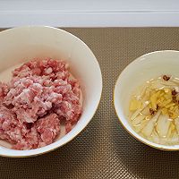 夏日香飘飘的廋肉丸子冬瓜汤的做法图解1