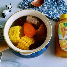 #减一点更好#香甜营养的胡萝卜玉米排骨汤