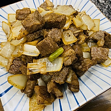 黑胡椒炒牛肉粒