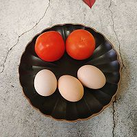 番茄鸡蛋盖浇饭的做法图解1