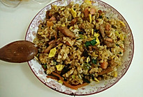 美味营养肉炒米饭的做法