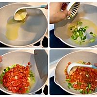 #名厨汁味正当夏#鲜虾·丝瓜 番茄浓汤的做法图解3