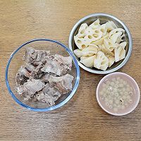 #龙年好运来 乐享豪吉味#猪脊骨双莲汤的做法图解2