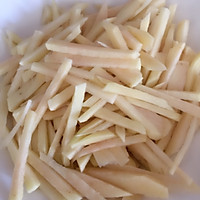韭菜炒土豆丝的做法图解1
