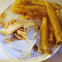 花胶碎鱼翅鱼骨汤的做法图解1