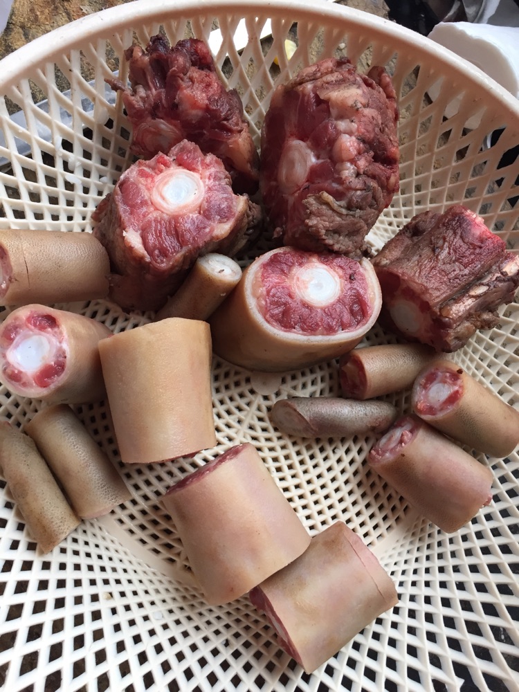 简单美味酱牛尾（麻辣口味）的做法图解1