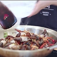 麻辣小龙虾：夏天无法抵抗的宵夜，隔着屏幕都觉得香！的做法图解5