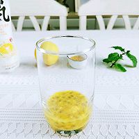#15分钟周末菜#百香果柠檬气泡水的做法图解2