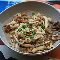肉丝炒双菇的做法图解2