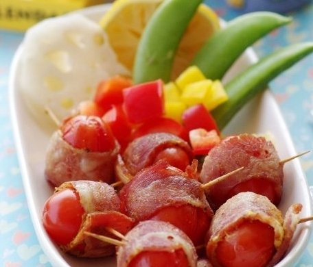 咖喱圣女果培根卷