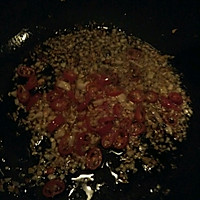 蒜蓉开背虾蒸粉丝的做法图解3