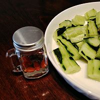#纳福汇轻松喷出美味#凉拌黄瓜的做法图解2