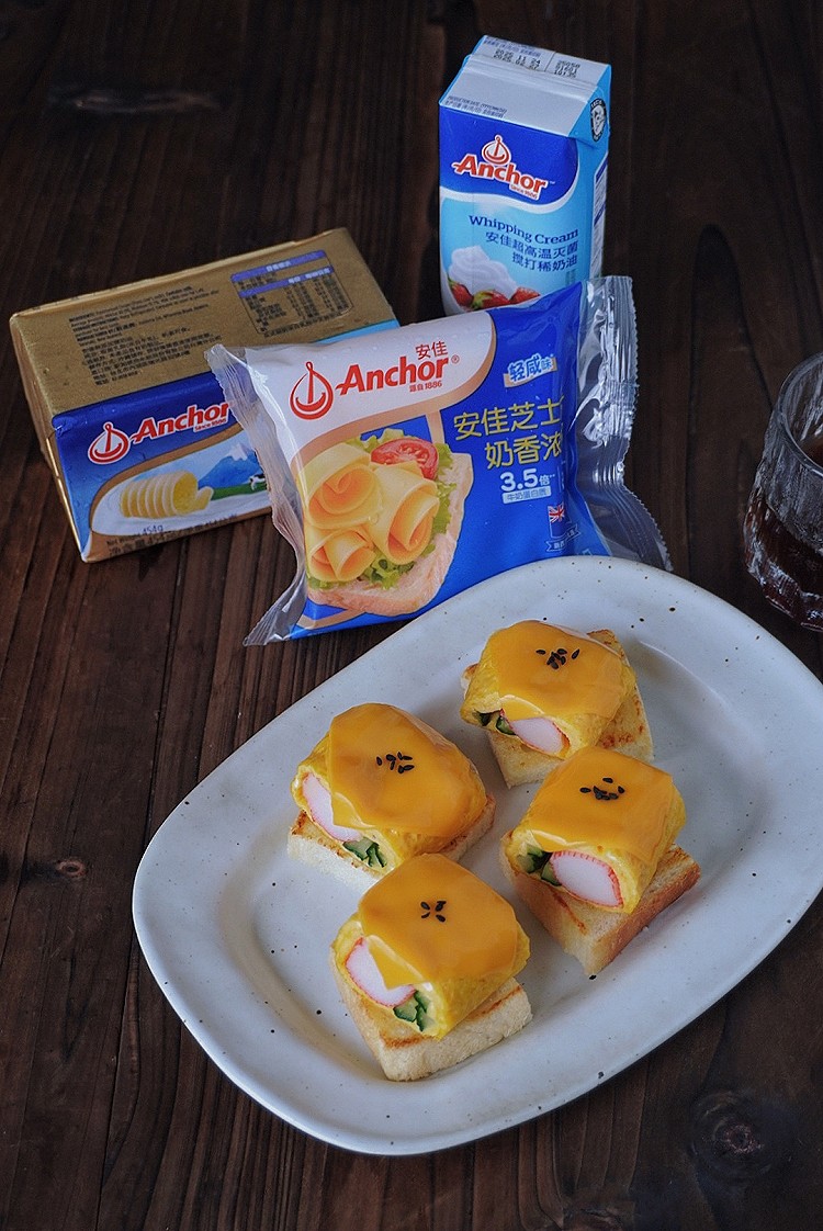 芝士蟹柳蛋卷吐司的做法